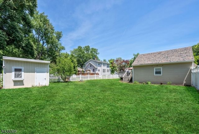 109 GREENWOOD AVENUE, Pequannock Twp., NJ 07440