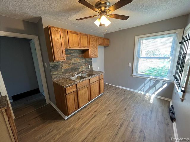 15645 Liberal Street, Detroit, MI 48205