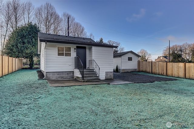 12542 50th Place S, Tukwila, WA 98178