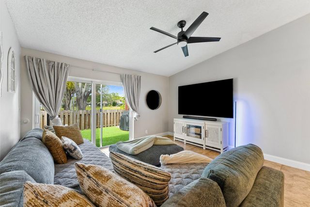 5157 NW 11th Lane, Deerfield Beach, FL 33064