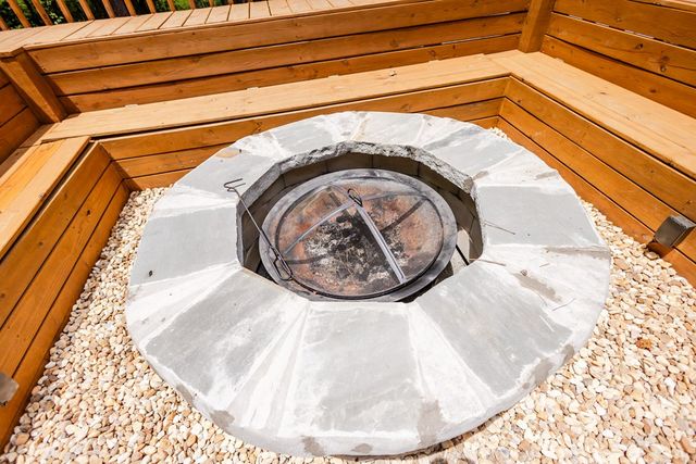 2 Watson Gap Road, Mineral Bluff, GA 30559