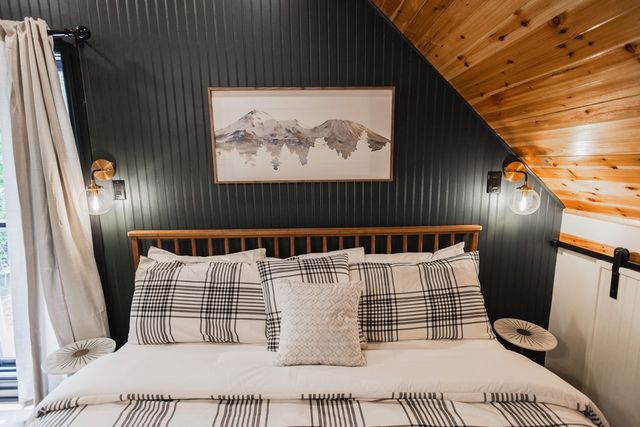 2 Watson Gap Road, Mineral Bluff, GA 30559