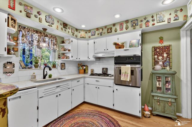 2604 Rochester Road, Royal Oak, MI 48073