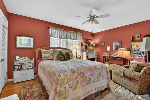 2604 Rochester Road, Royal Oak, MI 48073
