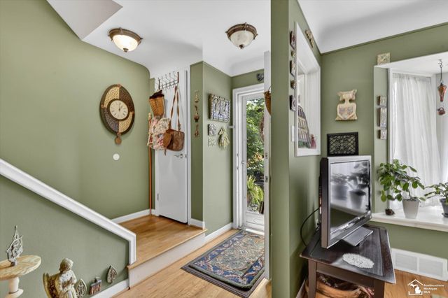 2604 Rochester Road, Royal Oak, MI 48073
