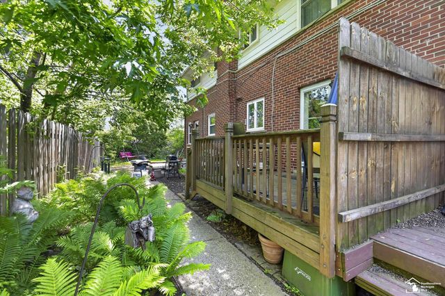 2604 Rochester Road, Royal Oak, MI 48073
