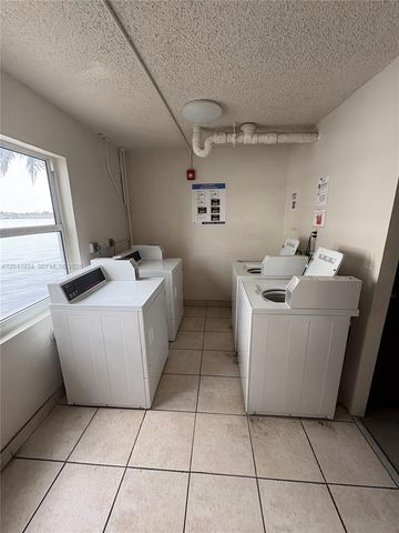 1075 NE Miami Gardens Dr 211, Miami, FL 33179