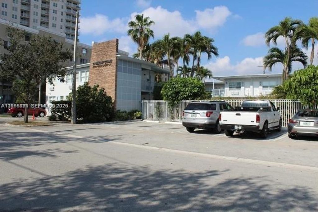 8000 NE Bayshore Court 203, Miami, FL 33138