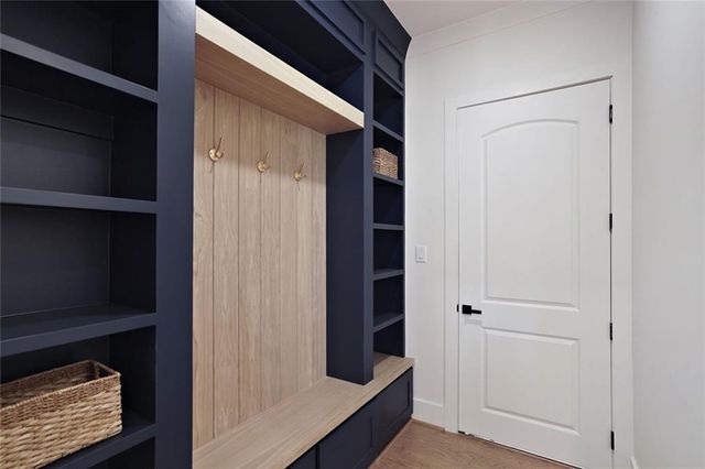 922 Cooper Road, Grayson, GA 30017