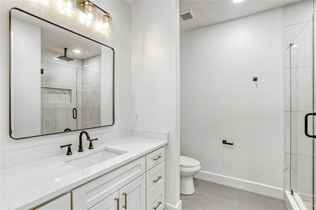 922 Cooper Road, Grayson, GA 30017