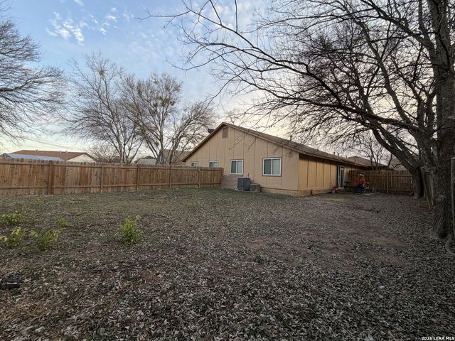 5210 MEADOW RISE ST, San Antonio, TX 78250