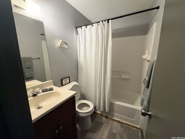 5210 MEADOW RISE ST, San Antonio, TX 78250