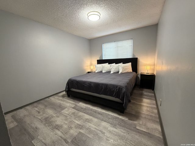 5210 MEADOW RISE ST, San Antonio, TX 78250