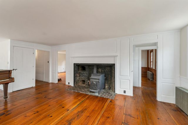154 TYLER Road, Webster, NH 03303
