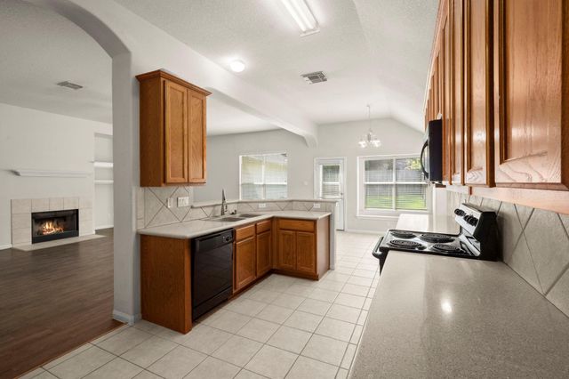 3722 Northshore Drive, Montgomery, TX 77356
