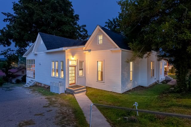 1615 Main St, Lynnville, TN 38472