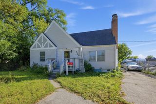 8340 W Fond Du Lac AVENUE, Milwaukee, WI 53218