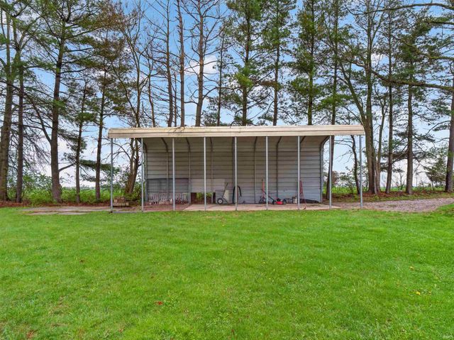 8715 Yellow River Road, Fort Wayne, IN 46818