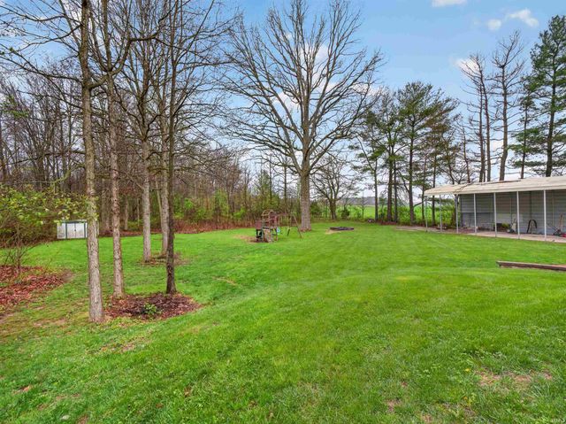 8715 Yellow River Road, Fort Wayne, IN 46818