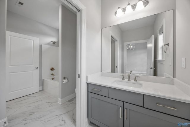 9512 Abington Cove Boulevard, Madison, AL 35757