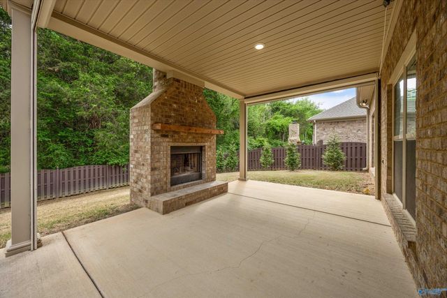 9512 Abington Cove Boulevard, Madison, AL 35757