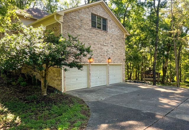 2207 Shannon Drive, Murfreesboro, TN 37129