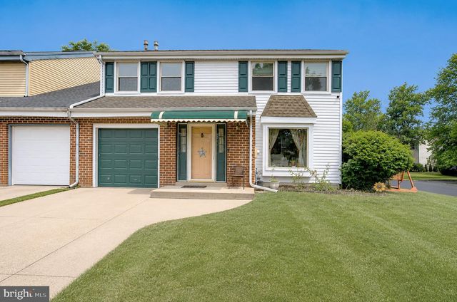 114 BURNAM WOOD CT, Mount Laurel, NJ 08054