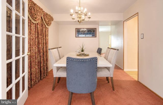 114 BURNAM WOOD CT, Mount Laurel, NJ 08054