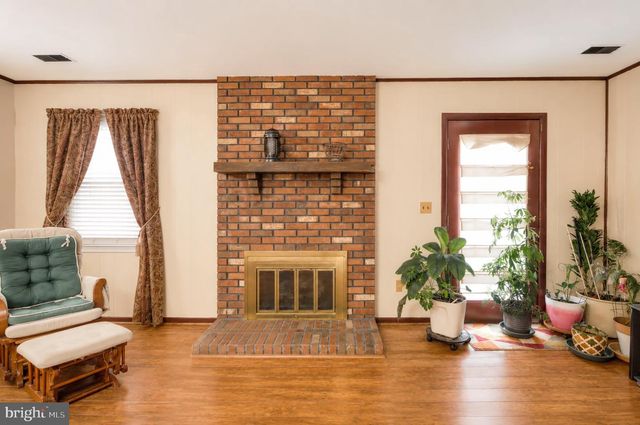 114 BURNAM WOOD CT, Mount Laurel, NJ 08054