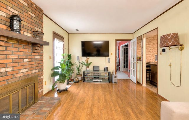 114 BURNAM WOOD CT, Mount Laurel, NJ 08054