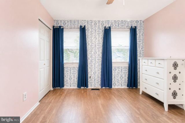 114 BURNAM WOOD CT, Mount Laurel, NJ 08054