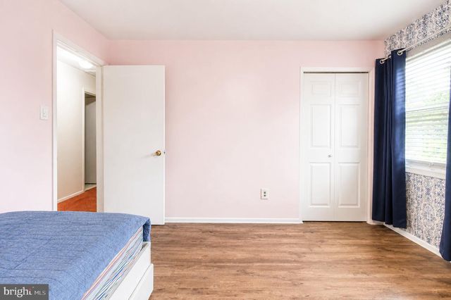 114 BURNAM WOOD CT, Mount Laurel, NJ 08054
