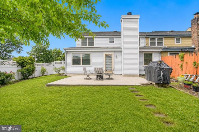 114 BURNAM WOOD CT, Mount Laurel, NJ 08054