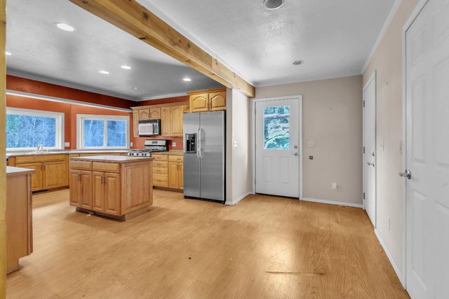 280 Gold Bluff Rd, Downieville, CA 95936