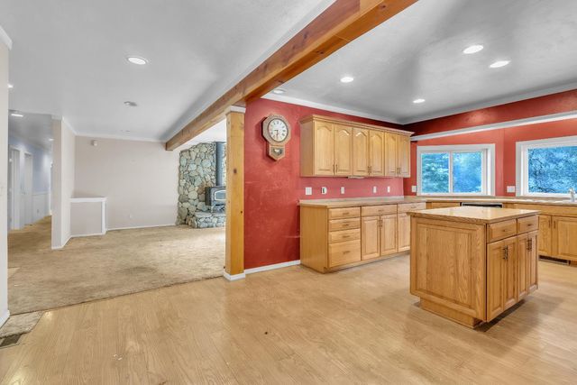 280 Gold Bluff Rd, Downieville, CA 95936