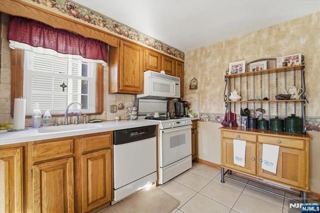 21 Park Place, Kearny, NJ 07032