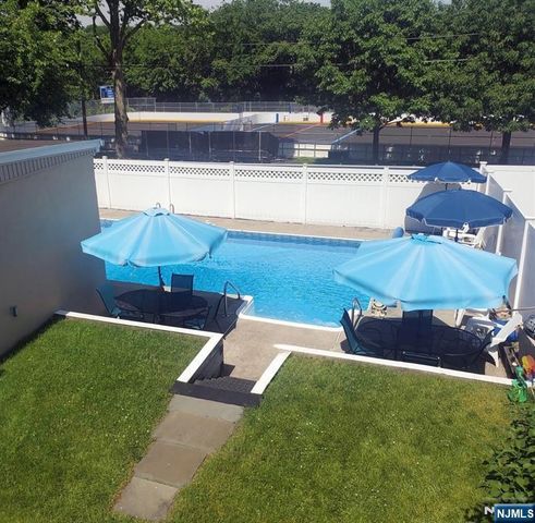 21 Park Place, Kearny, NJ 07032