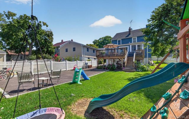 182 School Street, Oyster Bay, NY 11771