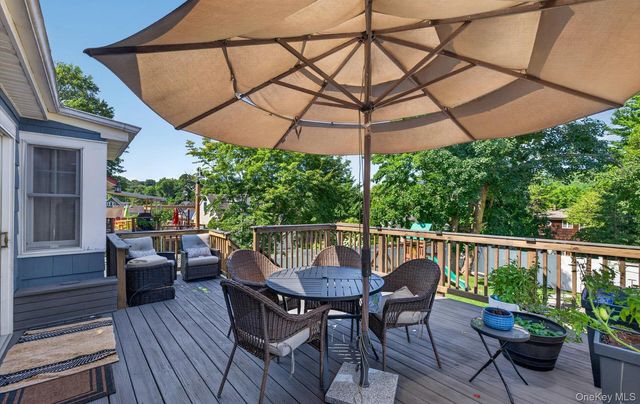 182 School Street, Oyster Bay, NY 11771