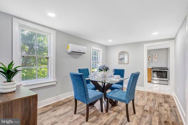203 LEE ST, Front Royal, VA 22630