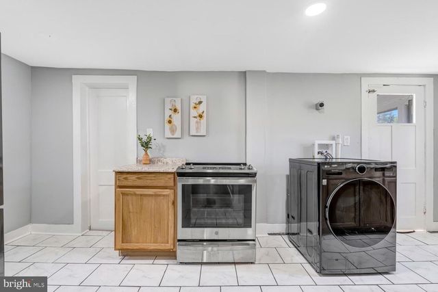 203 LEE ST, Front Royal, VA 22630
