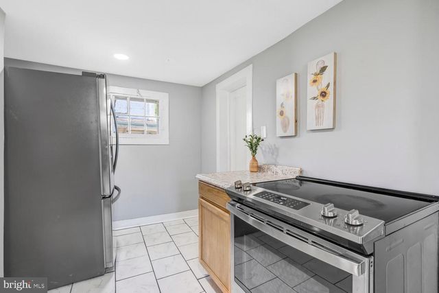 203 LEE ST, Front Royal, VA 22630