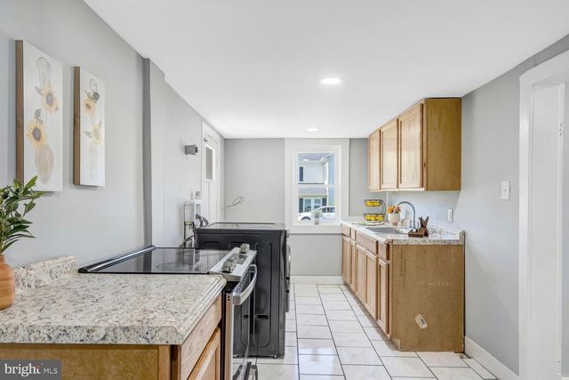 203 LEE ST, Front Royal, VA 22630