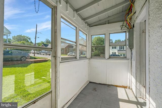 203 LEE ST, Front Royal, VA 22630