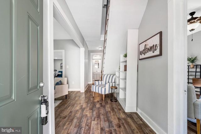 203 LEE ST, Front Royal, VA 22630