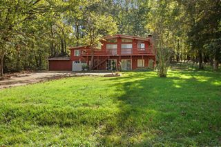 60 Cherokee Road, Cherokee Village, AR 72529