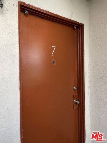 737 S Oxford Avenue 7, Los Angeles, CA 90005