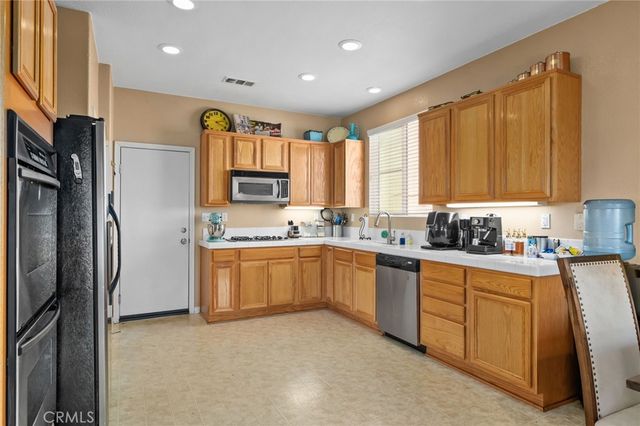 2259 Delicious Lane, Palmdale, CA 93551