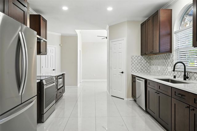 5945 River Bend, Benbrook, TX 76132