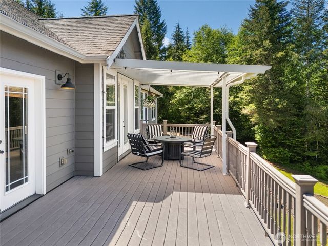 341 W Reeves Hill Drive, Shelton, WA 98584
